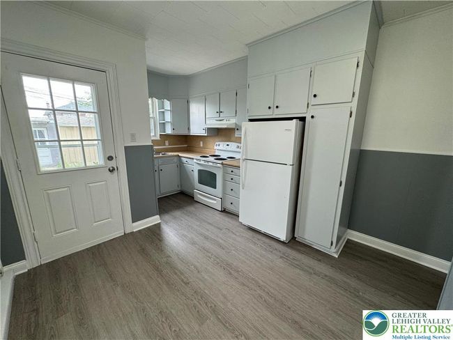 623 N Lafayette St, Townhouse with 3 bedrooms, 1 bathrooms and null parking in Allentown PA | Image 7