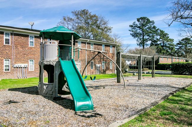 21 Rivers Point Row 4B | Image 22
