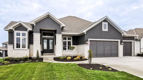 5807 N Lucerne Ave, Kansas City, MO, 64151-3555 | Card Image