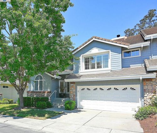 226 Promenade Ln, Danville, CA, 94506-1420 | Card Image