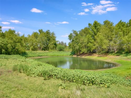 1000 County Road 484, Elgin, TX, 78621-5332 | Card Image