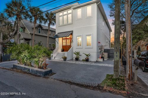 143 Washington St, St Augustine, FL, 32084-4932 | Card Image