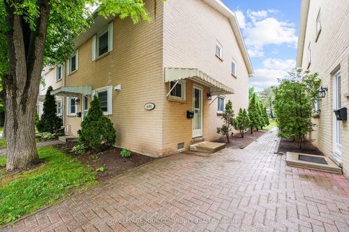 j-651 Albert St, Waterloo, ON, N2L3V5 | Card Image