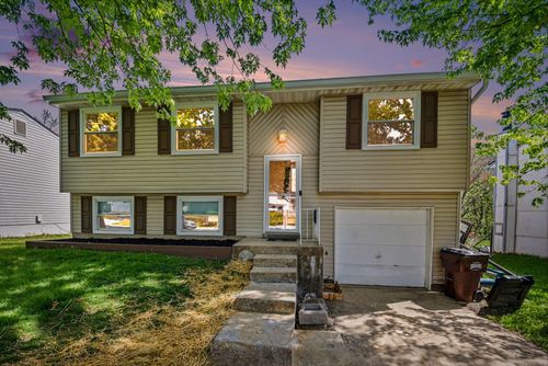 2018 Woodcrest Dr, Independence, KY, 41051-9135 | Card Image