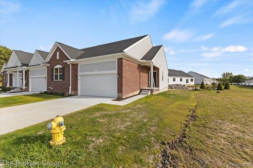 37-1439 Lincoln St, Lapeer, MI, 48446-1292 | Card Image