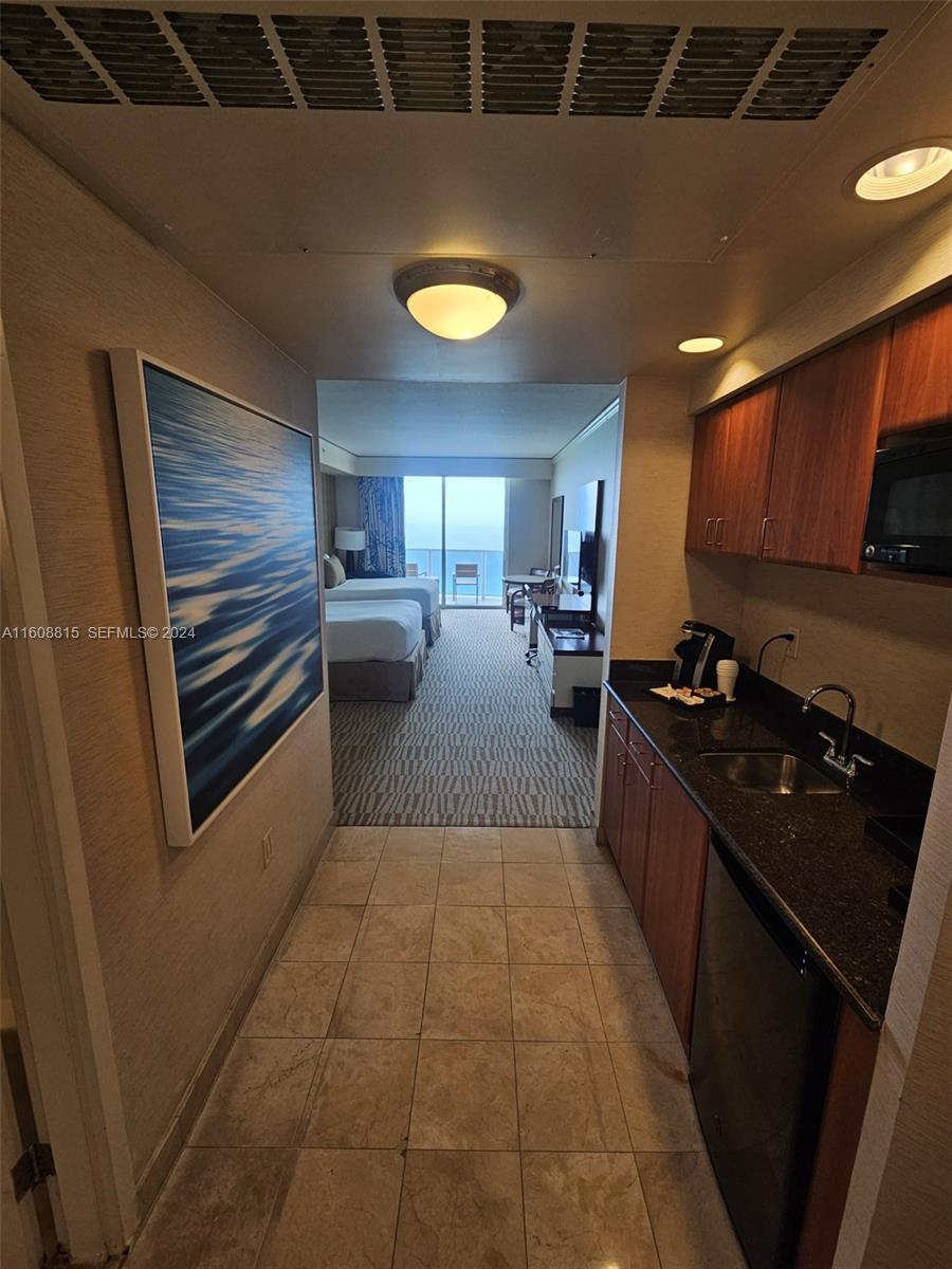 Residential in Sunny Isles Beach 4