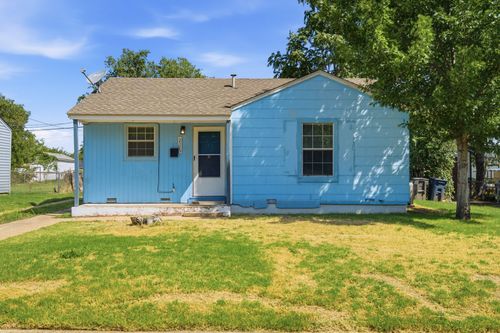 2529 Shropshire St, Fort Worth, TX, 76105-5241 | Card Image