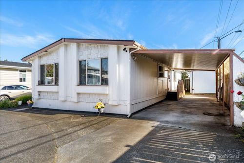 93-225 Ne Ernst St, Oak Harbor, WA, 98277-2539 | Card Image