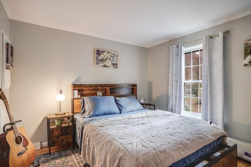 12 Clovercrest Dr, Nashua, NH, 03062-1105 | Card Image