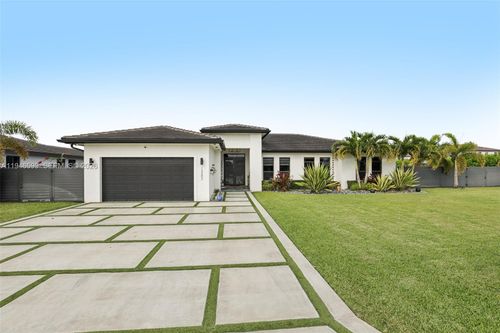 13203 Sw 228th St, Miami, FL, 33170-4338 | Card Image