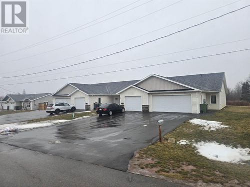 13 Briggs St, Summerside, PE, C1N0L8 | Card Image