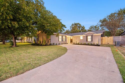 8305 Briarwood Ln, Austin, TX, 78757-7644 | Card Image