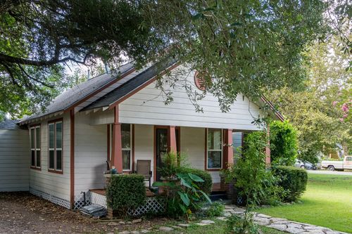111 Mcphail St, Tomball, TX, 77375-6645 | Card Image