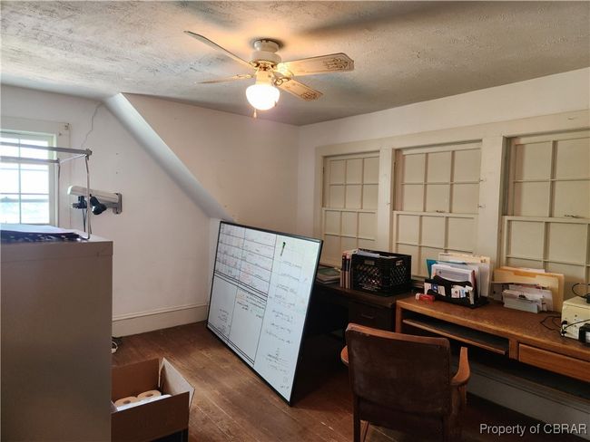 Upstairs office/room 2 | Image 29