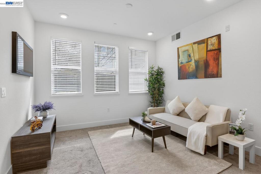 Residential in Hayward 3