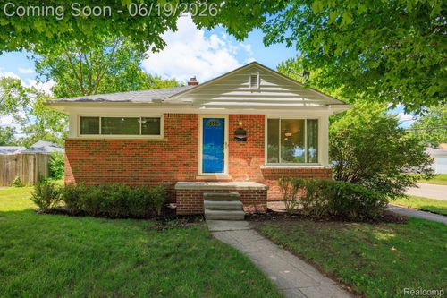 2879 Royal Ave, Berkley, MI, 48072-3822 | Card Image