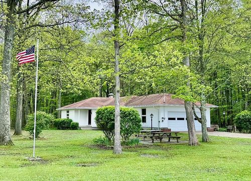 902 State Route 89, Polk, OH, 44866-9795 | Card Image