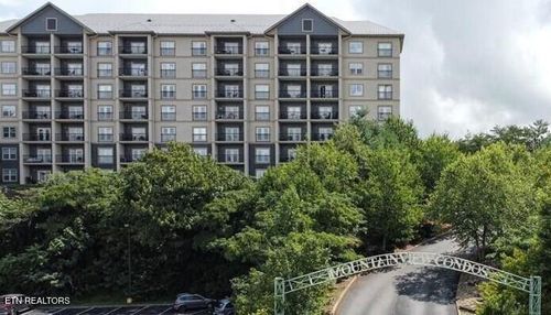 3107-124 Plaza Dr, Pigeon Forge, TN, 37863-4997 | Card Image