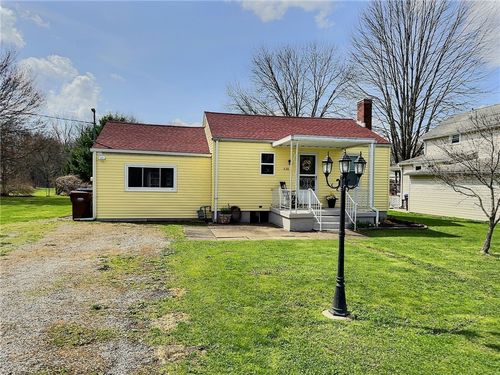 426 Houston Ave, Harrisville, PA, 16038-1638 | Card Image