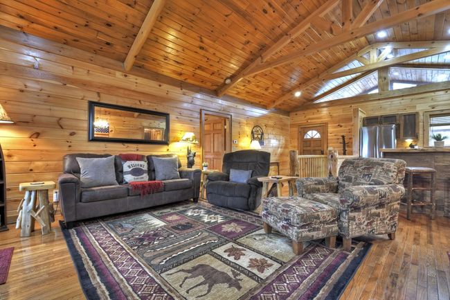 48 Logan Dr, Home with 3 bedrooms, 3 bathrooms and null parking in Mineral Bluff GA | Image 19