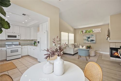 20 Via Jolitas, Rancho Santa Margarita, CA, 92688-2973 | Card Image