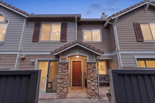 6349 Holly Gillingham Ln, San Jose, CA, 95119-1218 | Card Image