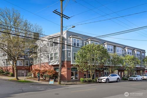 201-2101 N 55th St, Seattle, WA, 98103-6262 | Card Image