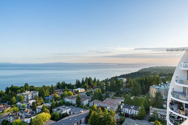 PH-2 - 1501 Foster St, Condo with 4 bedrooms, 6 bathrooms and 3 parking in White Rock BC | Image 35
