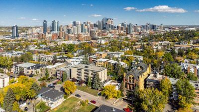 301 - 2306 17b St Sw, Condo with 2 bedrooms, 2 bathrooms and 2 parking in Calgary AB | Image 2