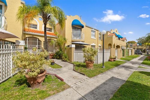 1707-415 Nw 85th Pl, Miami, FL, 33126-3856 | Card Image