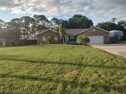 7821 Deni Dr, NORTH FORT MYERS, FL, 33917-3359 | Card Image