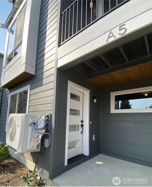a5-22226 76th Ave W, Edmonds, WA, 98026-7908 | Card Image