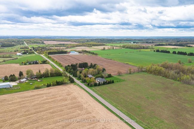 18330 Mountainview Rd, House other with 3 bedrooms, 1 bathrooms and 18 parking in Caledon East ON | Image 16