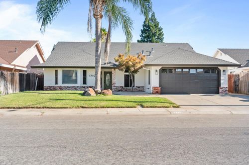 1710 Northfield Dr, Yuba City, CA, 95993-1666 | Card Image