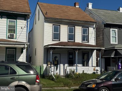 517 E Cumberland Street, House other with 3 bedrooms, 2 bathrooms and null parking in LEBANON PA | Image 1