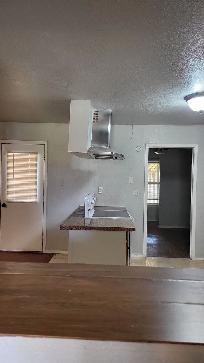 109 Cimarron Ln, House other with 3 bedrooms, 2 bathrooms and null parking in Arlington TX | Image 6