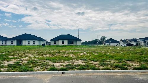 8107 N 49th Lane N, McAllen, TX, 78504 | Card Image