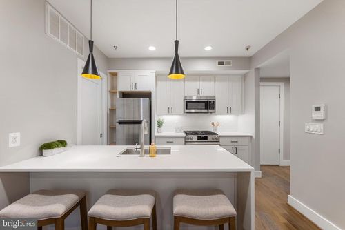 apt-1-1508 F St Ne, WASHINGTON, DC, 20002-4528 | Card Image