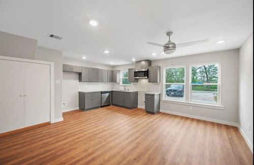 b-6617 Bacher St, Houston, TX, 77028-4007 | Card Image