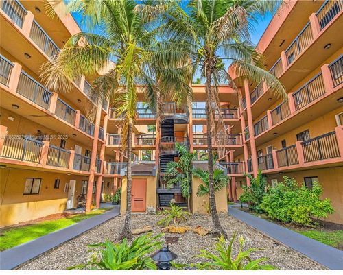apt-311-5490 W 21st Ct, Hialeah, FL, 33016-7049 | Card Image