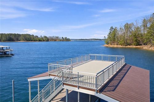 6476 Chestnut Hill Rd, Flowery Branch, GA, 30542-3801 | Card Image