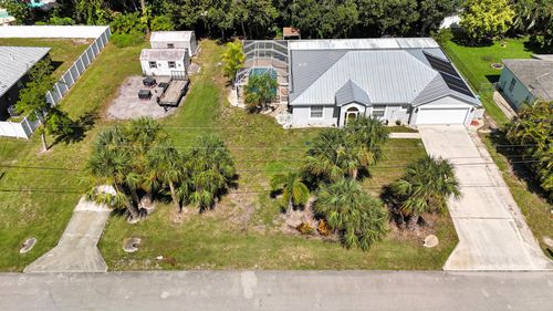 5712 Tangelo Dr, Fort Pierce, FL, 34982-7532 | Card Image