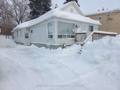 2 Station Rd, Kirkland Lake, ON, P2N3H3 | Card Image