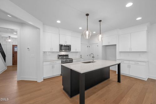 968 Double Helix Rd, Apex, NC, 27523-6804 | Card Image