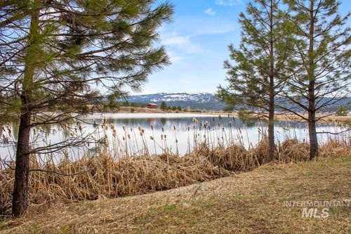 L1 B3 Opal Dr, Cascade, ID, 83611 | Card Image