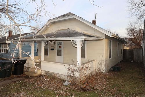 1723 E Calvert St, South Bend, IN, 46613-3512 | Card Image