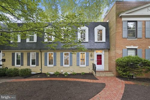 1309 N Lynnbrook Dr, ARLINGTON, VA, 22201-4918 | Card Image