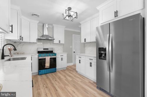 8334 Woodward St, SAVAGE, MD, 20763-9657 | Card Image