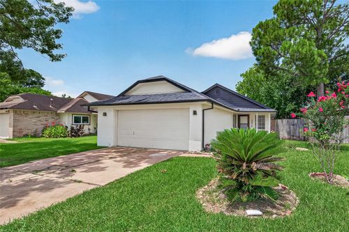 10814 Parkland Woods Dr, Sugar Land, TX, 77498-1748 | Card Image