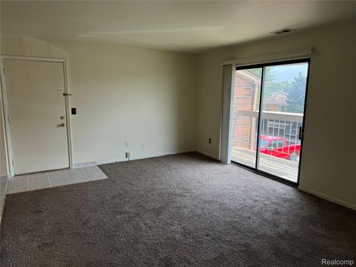 78-34673 Clarkson Drive E, Fraser, MI, 48026 | Card Image
